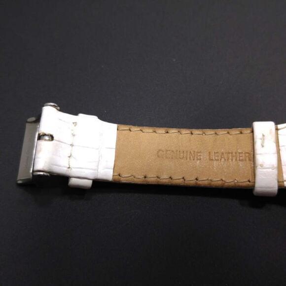 Hilfiger Ladies Watch White, Leather Band, NEW BATTERY - Picture 12 of 16